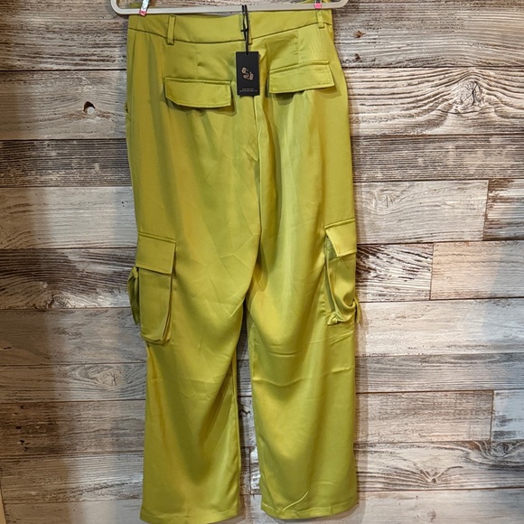 NWT Sincerely Jules Lime Green Wide Leg Pants - Picture 3 of 4